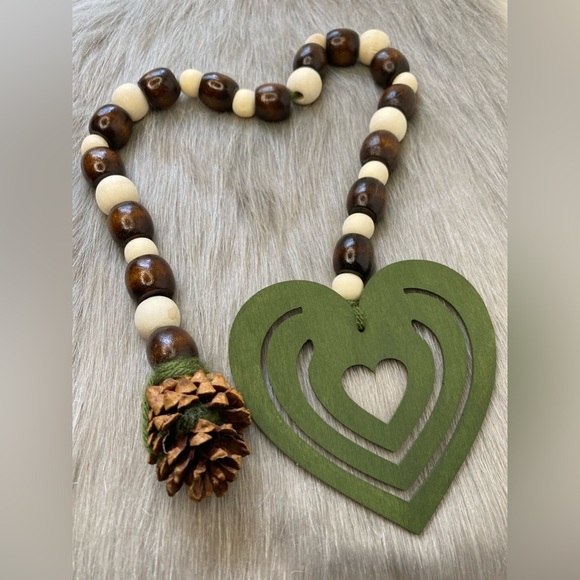 Handmade pine cone wreath / wooden basin garland - Picture 6 of 7